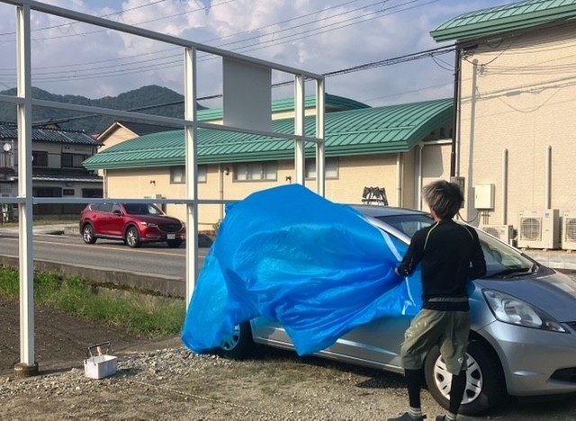 揖保郡太子町で鉄部塗装の中塗りと上塗り・藤原ペイント