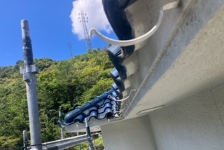 相生市で雹災害で軒樋金具の塗装・藤原ペイント