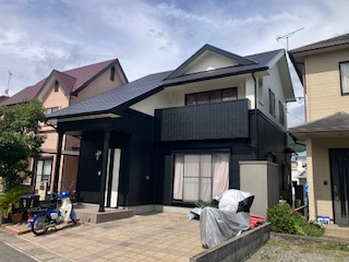 兵庫県南西部の外壁塗装で黒白ツートンでカッコよく完成・藤原ペイント