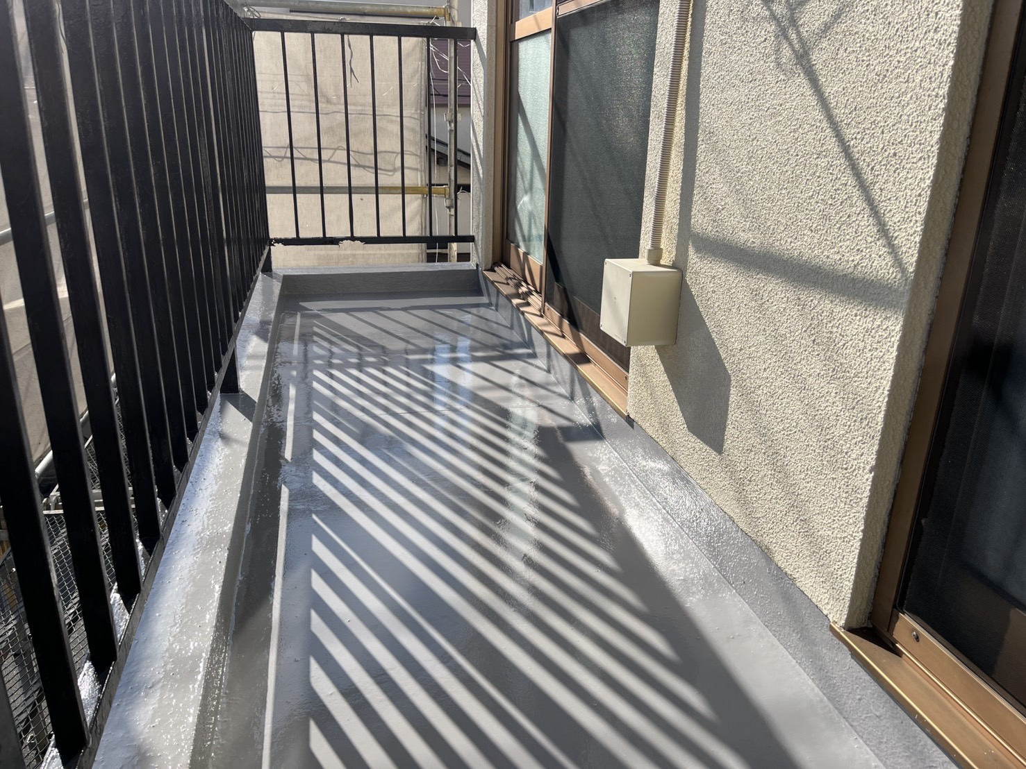 姫路市でベランダ防水工事の仕上がり・藤原ペイント